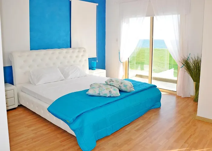 Waves Villa Mazotos