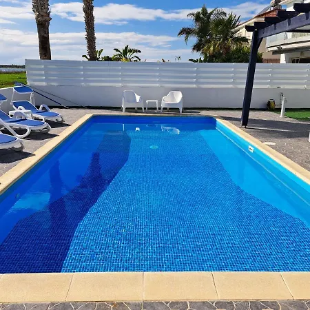 Waves Villa Mazotos